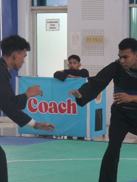 Photos when the two sides are competing. Picture : MTCmedia/wildan